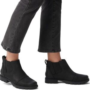 Sorel Women's Emelie LLL Chelsea Waterproof Suede Boot - Black - size 7